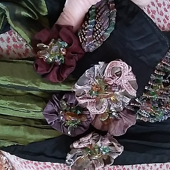 Work of Art Scarf - Picture 5 of 6